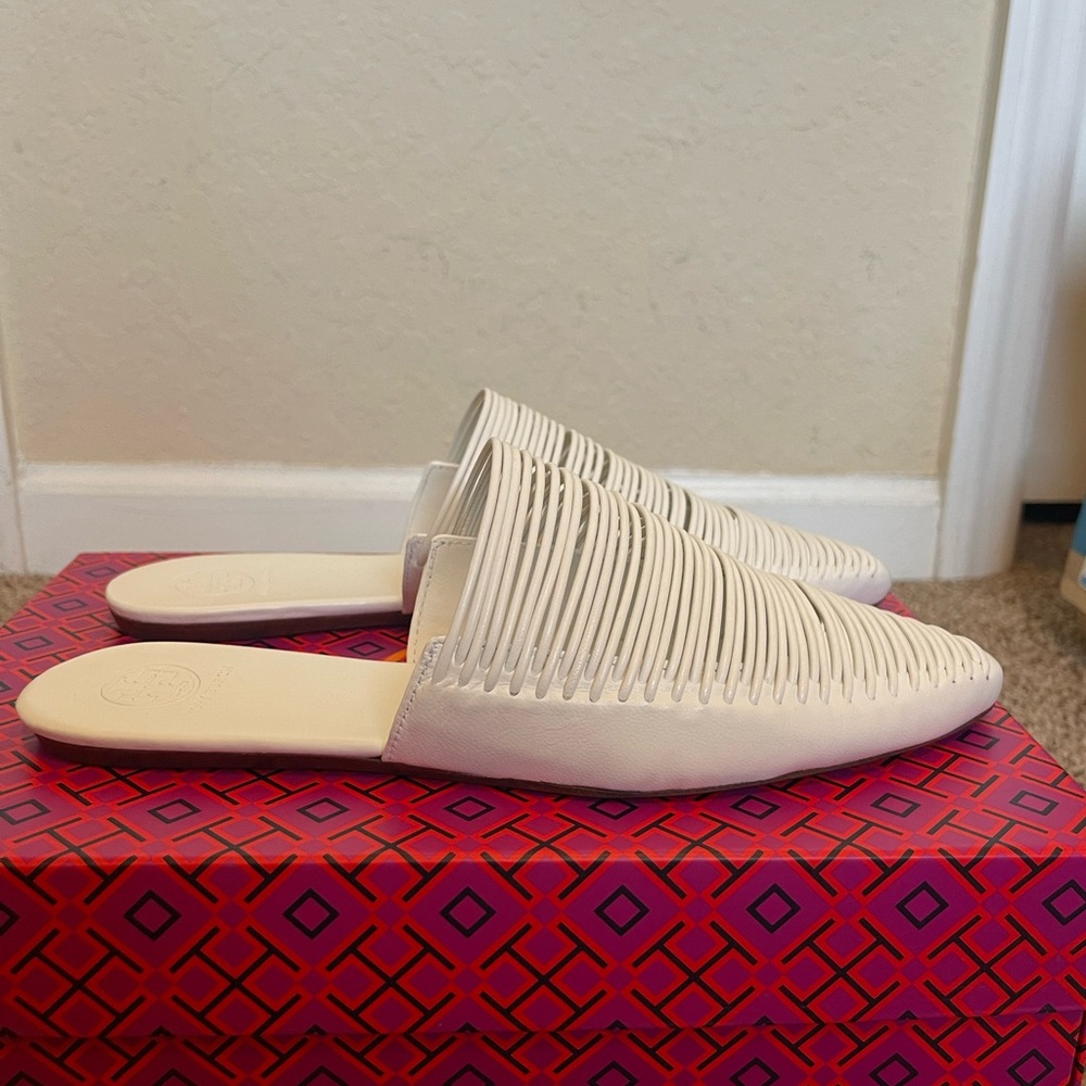 NEW- Tory Burch Sienna Flat Slide Mestico WHITE- size 7